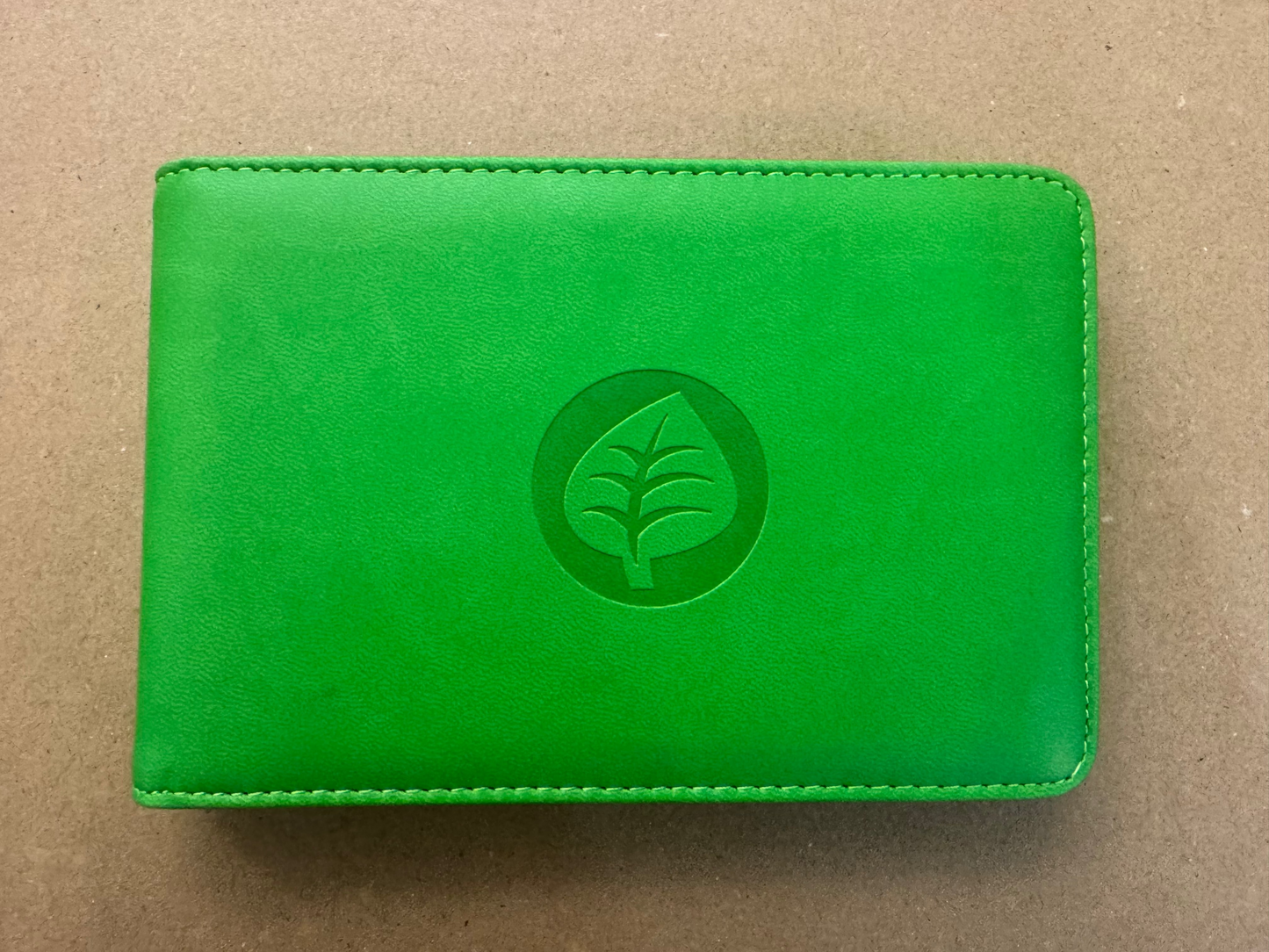 Pocket Binder (Can keep 64 Singles)