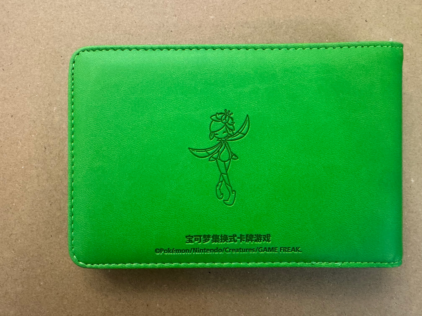 Pocket Binder (Can keep 64 Singles)